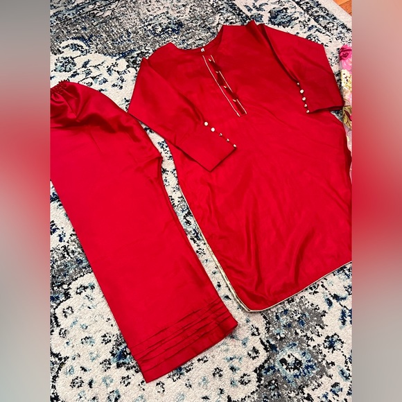 Red Cotton Silk Dress With Printed Dupatta - Picture 3 of 3